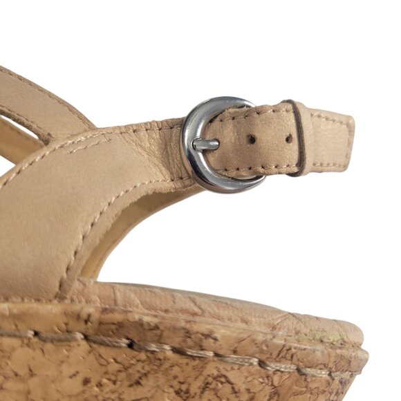 BOC Born Nilsa Wedge Sandals Size 9 Gold High Platform Strappy Padded Comfort - Picture 11 of 15